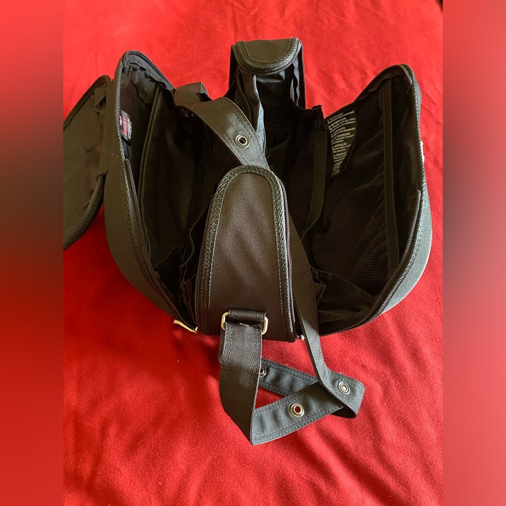 BabyBjorn Diaper Bag - Picture 9 of 9